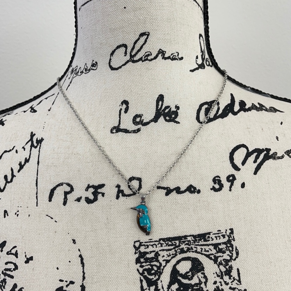 💕Eastern Blue Bird Necklace💕 - Picture 3 of 5